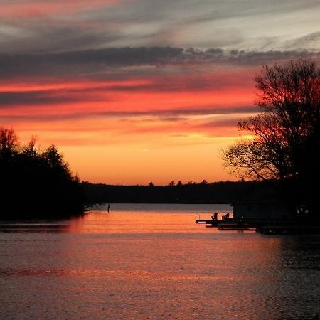 Patterson-Kaye Resort And Spa Bracebridge Bagian luar foto